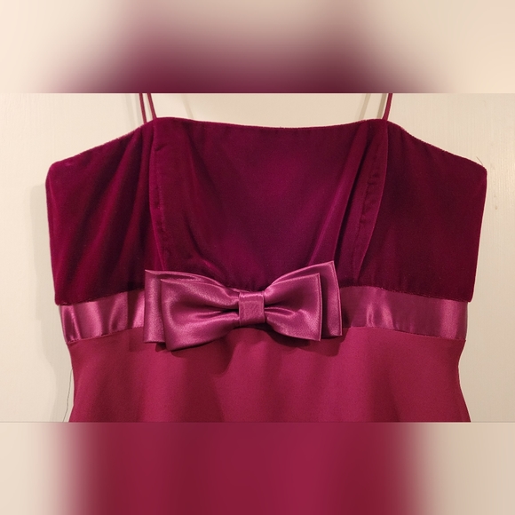 Velvet, Chiffon, & Satin Formal Gown - Picture 3 of 8